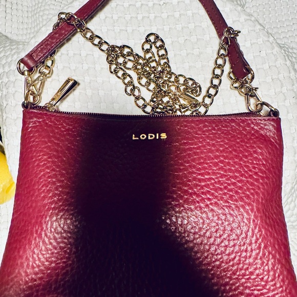 New Lotus Crossbody medium Mulberry Gold, hardware zipper closure 22 inch strap - Picture 3 of 5